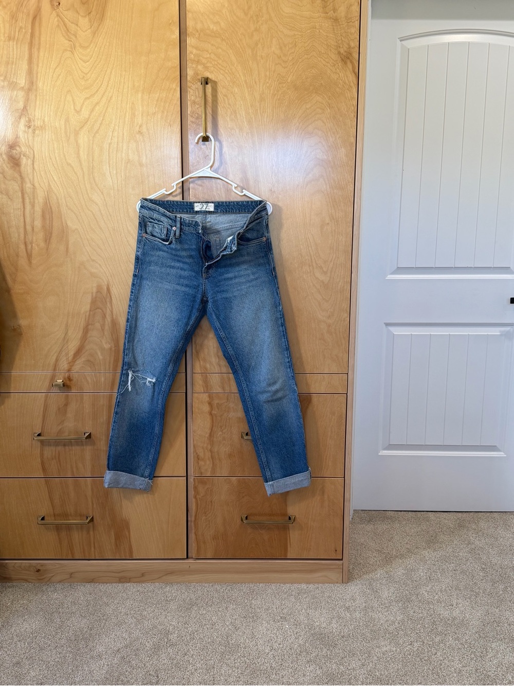 We The Free Twenty Seven Distressed Cuffed Boyfriend Jeans in Blue Wash; Size 27